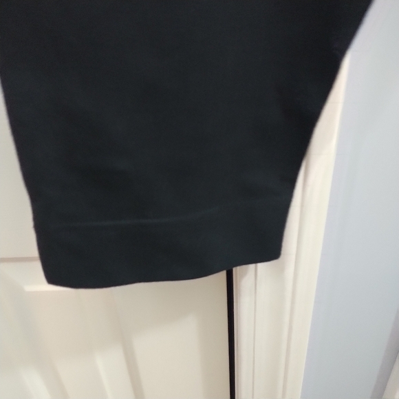 Women with Control Black Crop Pants XS - Picture 3 of 9